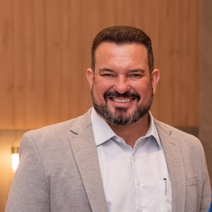 Luiz Gustavo Salvático - PR